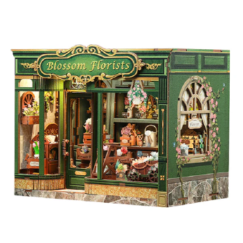 Cute Bee Miniature House Blossom Florists CWGB403